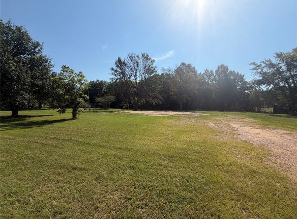 595 Fm 911 S, Avery, TX 75554