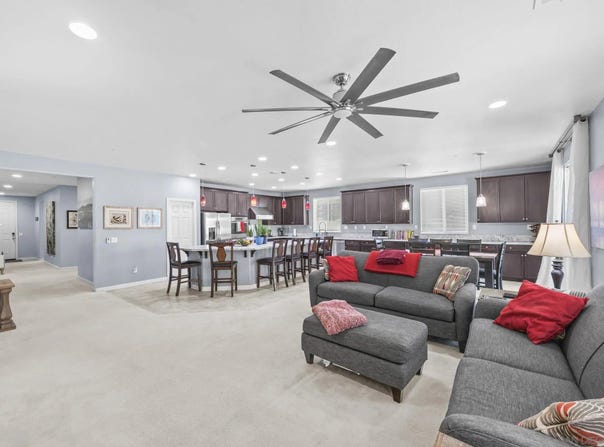 826 Genaro Drive, Perris, CA 92571