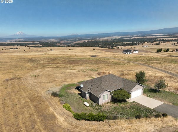 830 HORSESHOE BEND Rd, Centerville, WA 98613