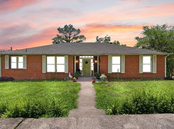 317 Sunset Street, Hazard, KY 41701