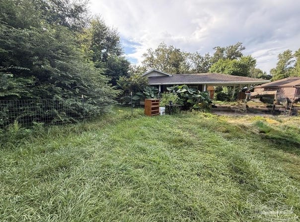 649 Williams Ditch Rd, Cantonment, FL 32533