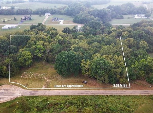 67 NW 451st Road, Centerview, MO 64019