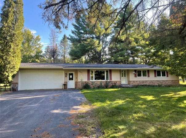 611 Maple Avenue, Hawkins, WI 54530
