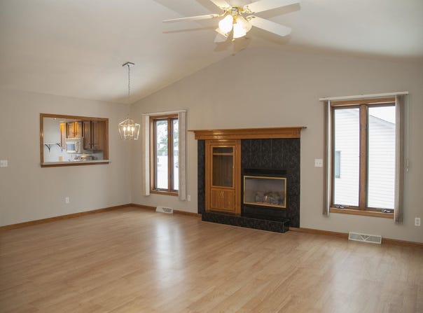 1045 Saddle Ridge, Portage, WI 53901