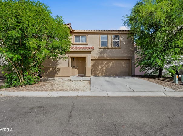 3247 S BOWMAN Road, Apache Junction, AZ 85119