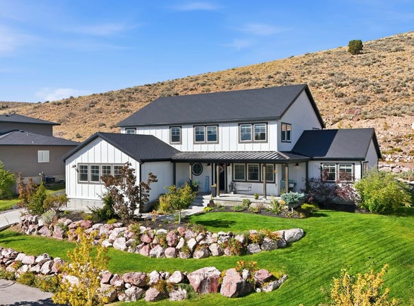 2417 E PATRIOT Dr, Eagle Mountain, UT 84005