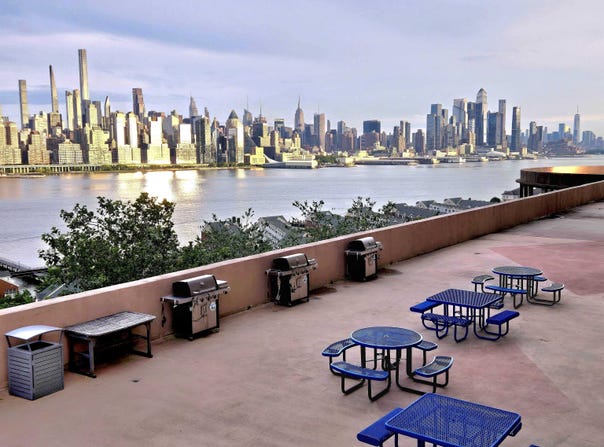 6600 BLVD E, West New York, NJ 07093