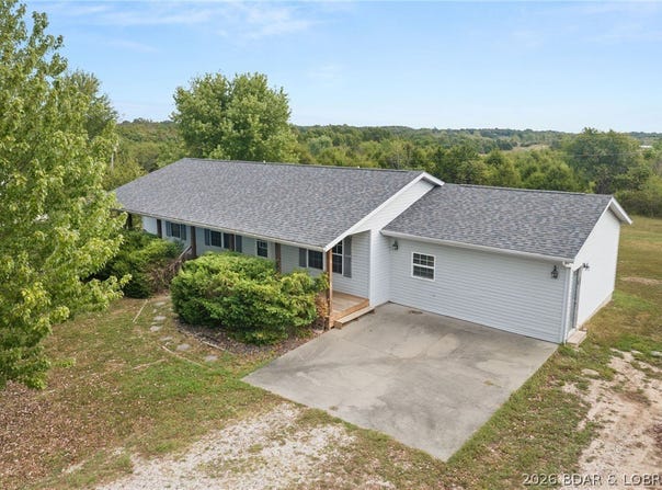 3762 Old S 5, Camdenton, MO 65020
