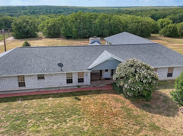 483 Pr 169, Sunset, TX 76270