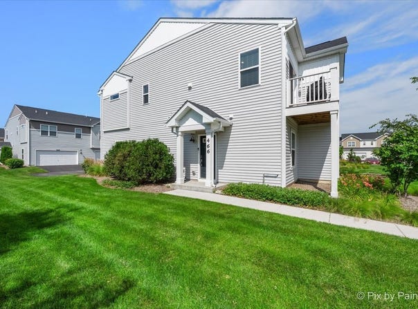 466 Comstock Road, South Elgin, IL 60177