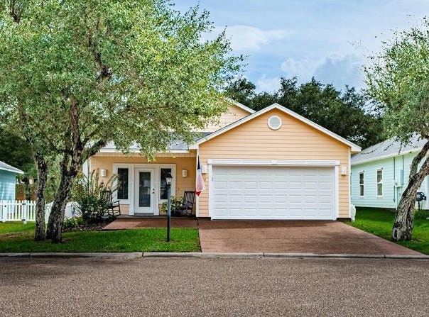 12 Primrose Dr., ROCKPORT, TX 78382