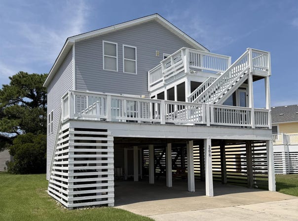206 W Barracuda Drive, Nags Head, NC 27959