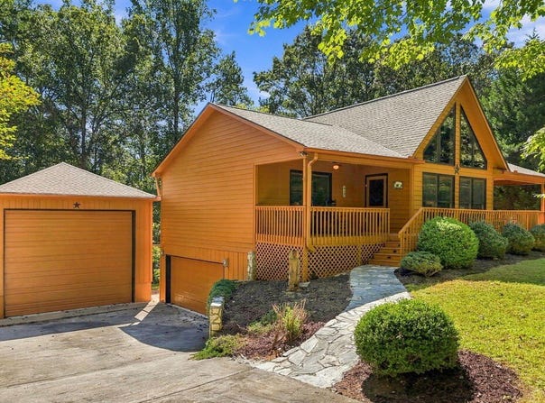 642 Oneida Circle, Ellijay, GA 30540