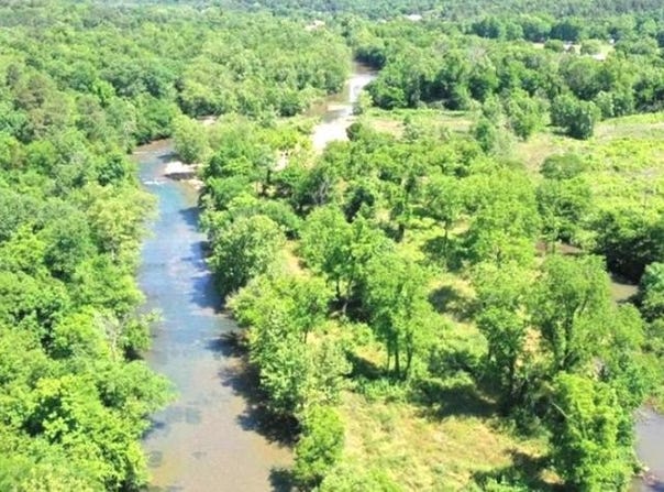 423 Village Ave, Out of Area, AR 71960