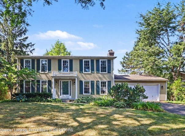 1131 Hillgate Way, Lansing, MI 48912