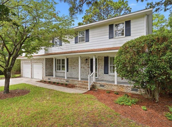 932 Tall Pine Road, Mount Pleasant, SC 29464