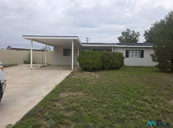 7 Oak Dr, Roswell, NM 88203