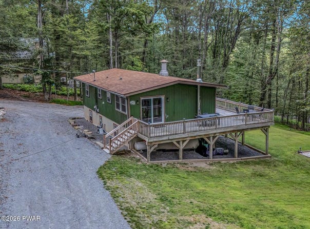 103 Ash Lane, Greentown, PA 18426