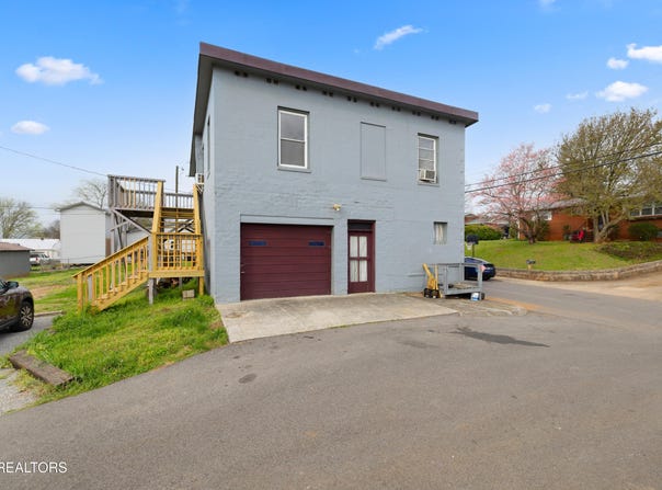 Loudon, TN 37774