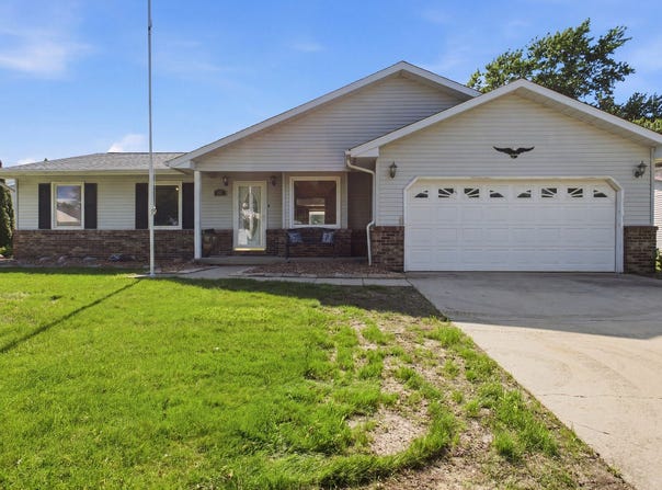 611 Delmar Drive, Champaign, IL 61822