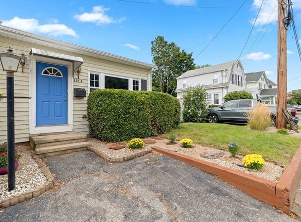 171 Lake St, Waltham, MA 02451