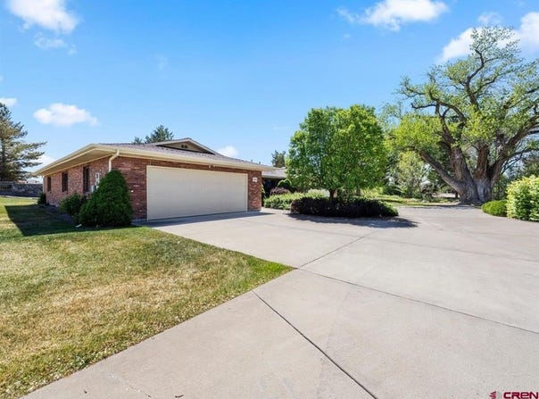 1214 Peppertree Drive, Montrose, CO 81401
