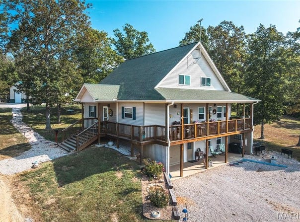 8096 Buffington Road, Summersville, MO 65571