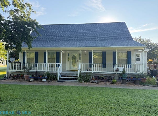 504 Long Point Lane, Topping, VA 23169