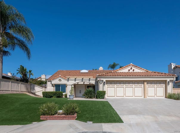4008 Via de la Paz, Oceanside, CA 92057