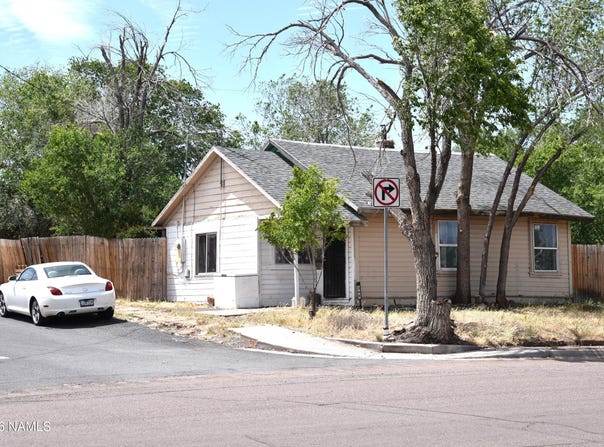 389 W Park Avenue, Ash Fork, AZ 86320