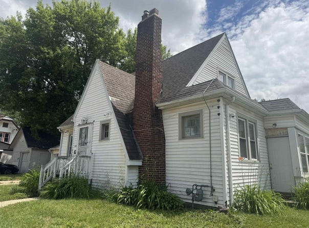 1402 Henry Avenue, Beloit, WI 53511