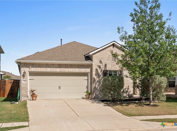 348 Lacey Oak Loop, San Marcos, TX 78666
