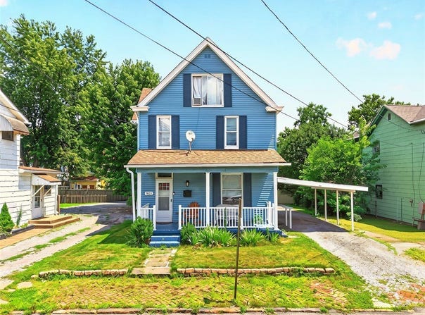 923 9th Ave., New Brighton, PA 15066