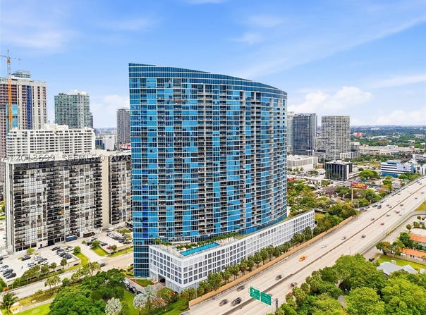 601 NE 36th St, Miami, FL 33137