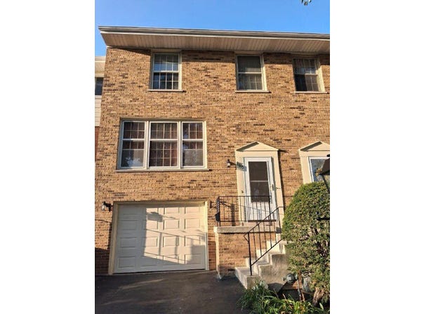 8805 44th Place, Brookfield, IL 60513