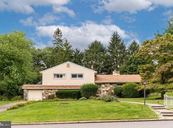 310 HEDGEROW Lane, WYNCOTE, PA 19095