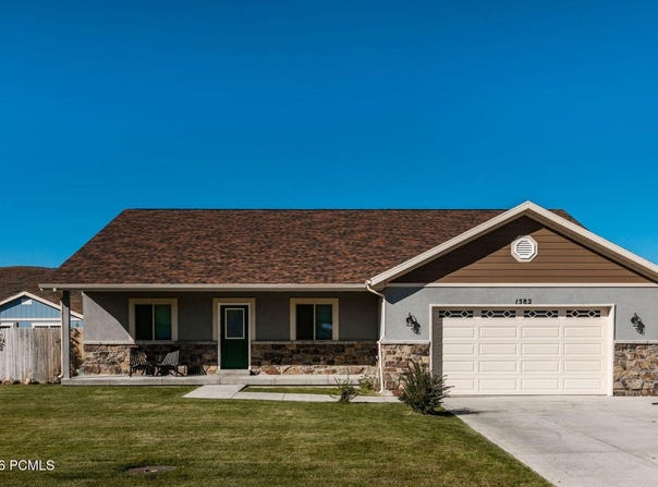 1582 N Uinta View Circle, Francis, UT 84036