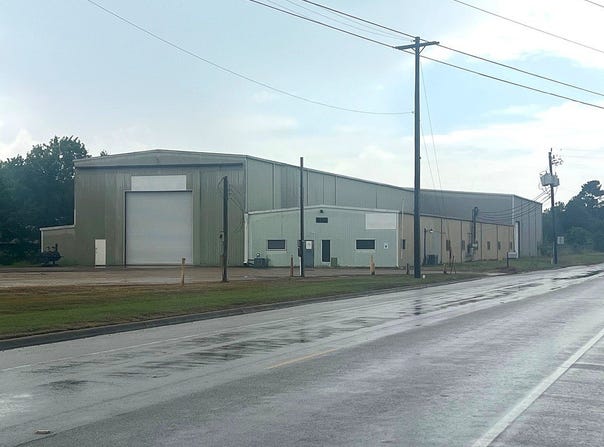 910 Columbus Road, Sealy, TX 77474