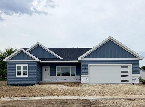 352 Layla Lane, Marshall, WI 53559