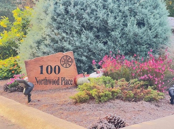 100 Northwood Pl, Enchanted Oaks, TX 75156