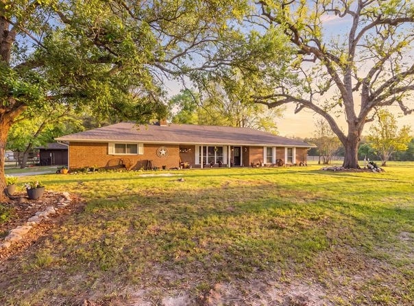 209 Camden Road, Chester, TX 75936
