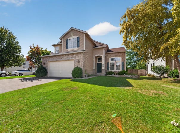 251 Winslow Way, Lake In The Hills, IL 60156