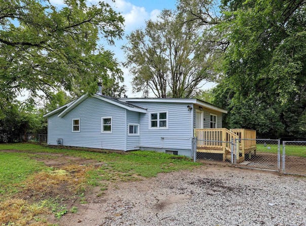 401 E 56th, Wichita, KS 67216