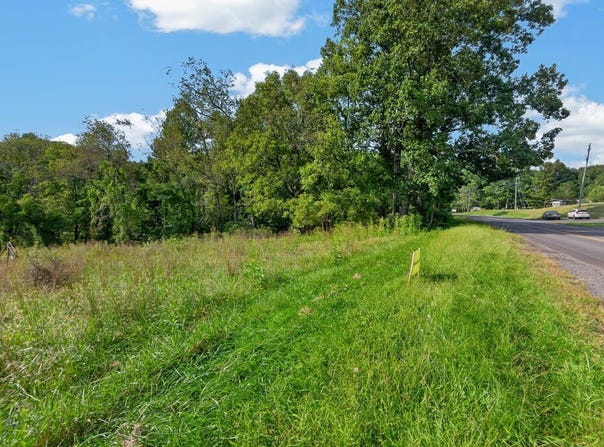 1143 S Main St., Galax, VA 24333
