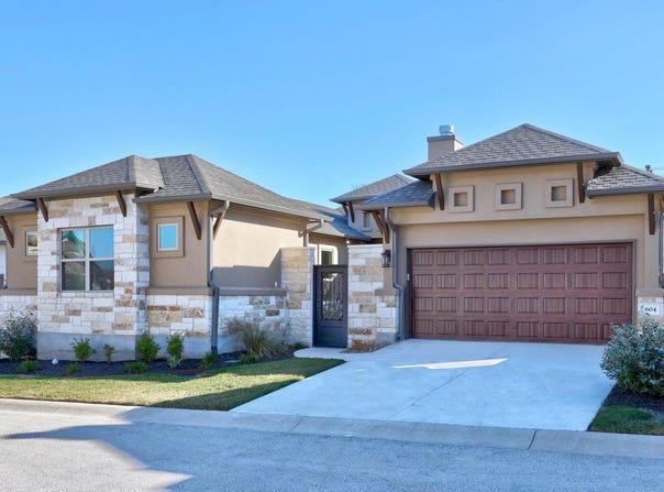 604 Bottlebrush Dr, Georgetown, TX 78628
