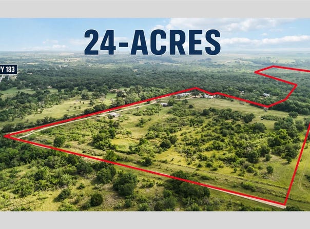 227 Henderson Ln, Lockhart, TX 78644