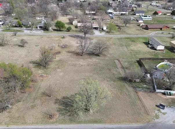 Hilltop Rd, Apache, OK 73006