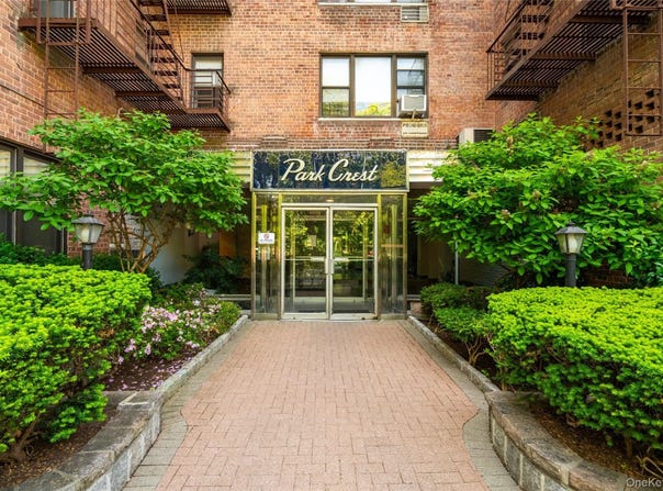 575 Bronx River Road, Yonkers, NY 10704