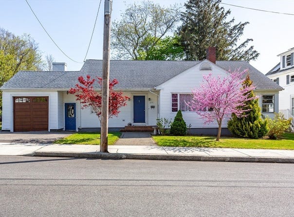 277 Valentine St, Fall River, MA 02720