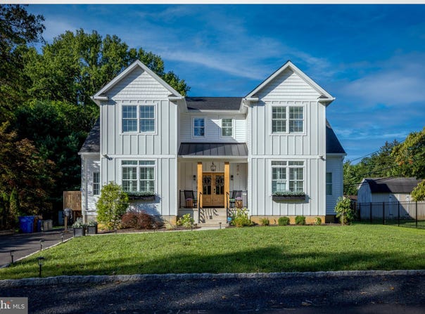 21 WILFRED Drive, YARDLEY, PA 19067